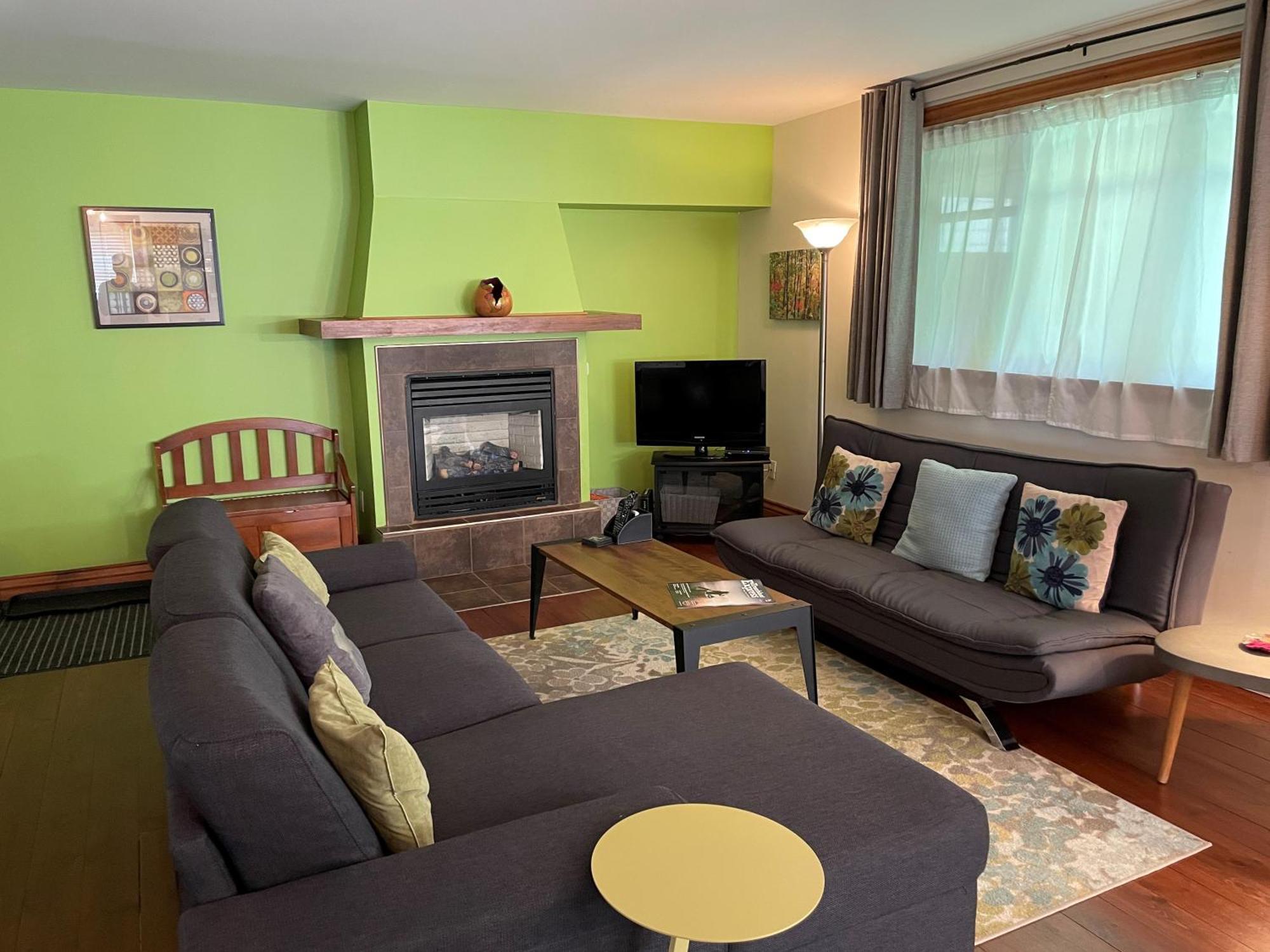 Condo Jardins Du Village Монт-Тремблант Екстериор снимка